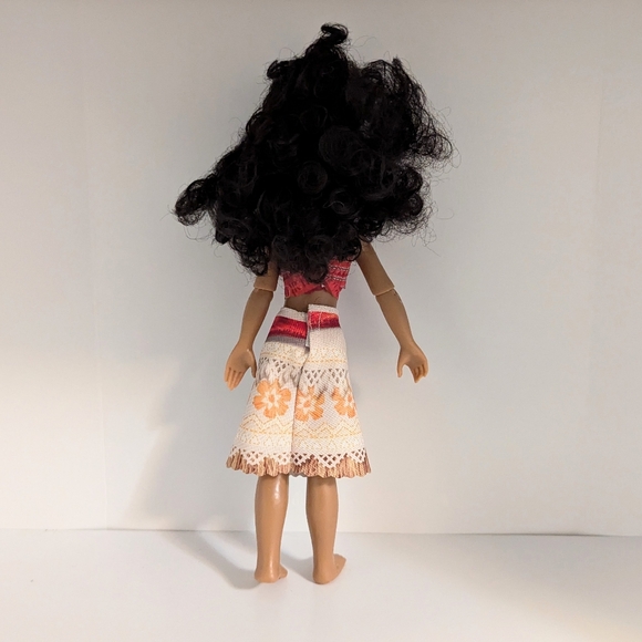 Disney Moana Posable Doll - Picture 3 of 3